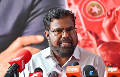 މަހްމޫދު ޝައުގީ ޖޭޕީއަށް ސޮއިކުރައްވައިފި