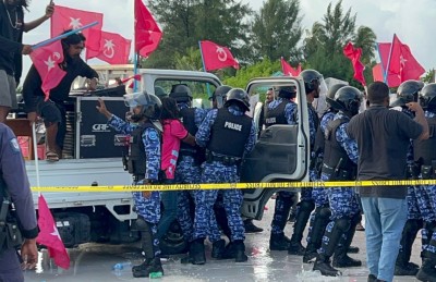 ރައީސްގެ ދަތުރާ ދިމާކޮށް ވިލިނގިލީގައި ހަމަނުޖެހުން ހިނގައި 3 މީހަކު ހައްޔަރުކޮށްފި