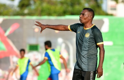 ވެެލެންސިއާ ޓީމު ބައްޓަންކުރަނީ ލީގު ކާމިޔާބުކުރެވޭތޯ: އާތީ