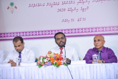 ކޮރޯނާ މޮނީޓަރިން ކޮމިޓީއާ މަޝްވަރާ ކުރުމަށްފަހު އިންތިހާބު ފަސް ކުރުމާމެދު ގޮތެއް ނިންމަނީ