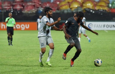 ސަސް ފުރަތަމަ މެޗުން އީގަލްސް ބަލިކޮށްފި