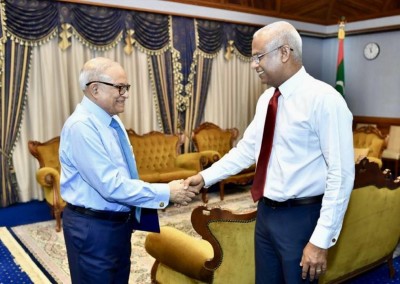 ރައީސް މައުމޫން ރައީސް ސޯލިހާ ބައްދަލު ކުރައްވައިފި
