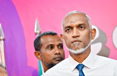 ޔާމީން މިނިވަންކުރަން ރައީސަށް ގުޅައި އާދޭސްކުރިން: މުއިއްޒު