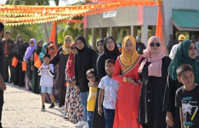 ފޮއްދޫ ޓޫރިޒަމަށް ފައްކާވެއްޖެ، ރައްޔިތުން އެދެނީ ބަނދަރަކަށް