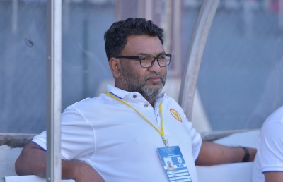 ޔޫވީގެ ޕްރެޝަރު ކަޑުވާލަން ވެލެންސިއާ ބަލިކުރަންޖެހޭ: މުހައްމަދު