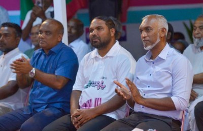 އާބާދީގެ އަދަދުތައް ތަފާތަސް ހަމަހަމަ ފުރުސަތު ހޯދައިދޭނަން: މުއިއްޒު