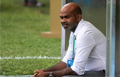 މަގުމަތިން ފުޓްބޯޅައިގެ ވާހަކަ ދެއްކުން އިތުރުވޭ: ނިޒާމްބެ