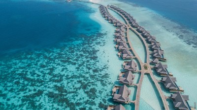ރިސޯޓުތަކަށް އަރާ ފޭބޭނީ ފަތުރުވެރިން ފުރުވަން ދާ މުވައްޒަފުންނަށް އެކަނި