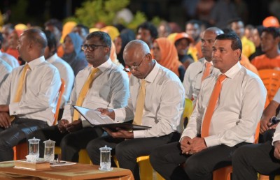 ތަރައްގީކޮށް ދޭންޖެހެނީ ހަމައެކަނި ބޮޑެތި ރަށްތަކާއި ސިޓީތަކެއް ނޫން: ރައީސް