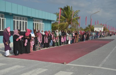 މުއިއްޒަށް ކުޅުދުއްފުށިން އާދަޔާ ހިލާފު ހޫނު މަރުހަބާއެއް!
