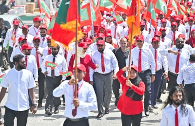 ގާސިމްގެ ވަށައިޖެހޭ ސިޔާސަތުން އަސާސީ ބޯހިޔާވަހިކަމަށް އެކަނި 30،000 ޔުނިޓު އަޅާނެ