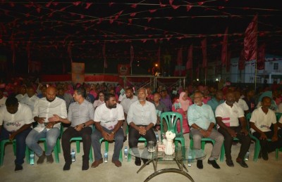 މުއިއްޒުގެ ފަހަތުން ނުކުތީ ޔާމީންގެ އިރުޝާދުގެ ދަށުން ރާއްޖެ މިނިވަންކުރަން: ސައީދު