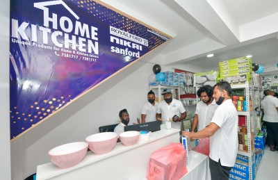 ބަދިގޭ ސާމާނަށް ހާއްސަ "ހޯމް ކިޗަން" ފިހާރަ ހުޅުވައިފި