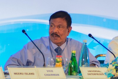 ޔުނިވާސަލްގެ މުވައްޒަފުންގެ މުސާރަތައް 380 ޑޮލަރަށް ވުރެ ދަށްނުވާނެ ގޮތަށް ކުޑަކޮށްފި