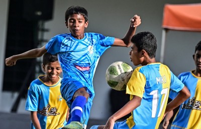 ސޮކަ ވެޓަރަންސްގެ އެކަޑަމީ މުބާރާތް ފޯރީގައި ކުރިއަށް