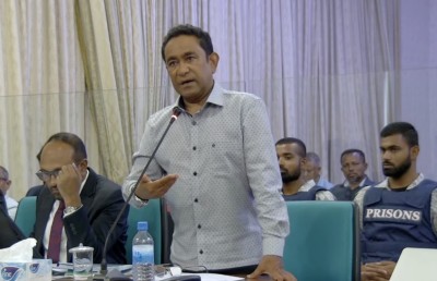 ތަހުގީގުގައި ހަނު ހުރީ ފުލުހުން ފުރައްސާރަ ކުރަން ފެށުމުން: ޔާމީން