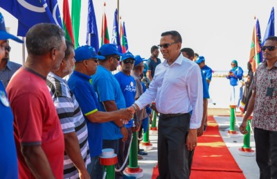 ނިލަންދު އަށް މީހުން އެނބުރި އަންނަ ވަރަށް ރަށް ތަރައްގީ ކޮށްދޭނަން: ނާޒިމް