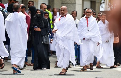 ހުއްދަ ނެތް ކުންފުނިތަކުން އުމްރާއަށް ގެންދާނަމަ ފިޔަވަޅު އަޅާނެކަމުގެ އިންޒާރު!