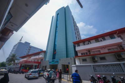 ކޮރޯނާވައިރަސް: ސިއްހީ ޕްރޮފެޝަނަލުން ހިދުމަތަށް ނުކުންނަށް ހުޅުވާލައިފި