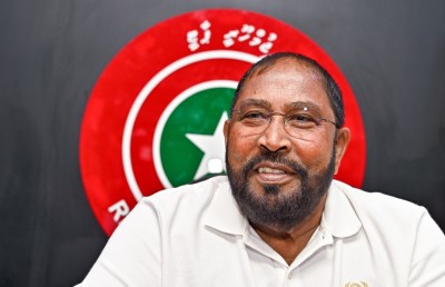 ދައުލަތުގެ ބައި ސެންޓު ވެސް ވިލާގެ ތިޖޫރިއަށް ވަދެފައެއް ނޯންނާނެ: ގާސިމް