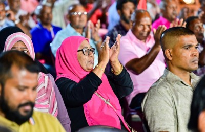 ސްކޫލްތަކުގެ ބޮޑު ޗުއްޓީ އަލުން ޑިސެމްބަރަށް ބަދަލުކުރާނަން: މުއިއްޒު
