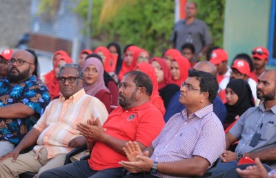ގައުމު އޮތް ހާލަތު ގިނަ ރައްޔިތުންނަށް އިހުސާސްނުކުރެވޭތީ ވަރަށް އަސަރުކުރޭ: ގާސިމް