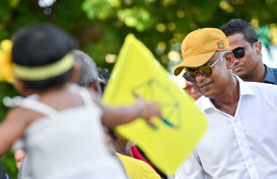 ރައީސްގެ ކެމްޕޭނަށް ދައުލަތުގެ ވަސީލަތްތައް ނަހަމަ ގޮތުގައި ބޭނުންކުރާ ކަމަށް ބުނެ ޓްރާންސްޕޭރަންސީގެ ކަންބޮޑުވުން