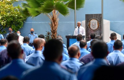 ފުލުހުންގެ މުއައްސަސާ އިސްލާހުކުރަން ފާސްކުރި ބިލް ރައީސް ތަސްދީގުކުރައްވައިފި