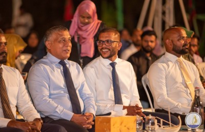 ޑީލެއް ހެދިން، އެއީ ރައްޔިތުންނަށްޓަކައި އެއް ބިލިއަން ރުފިޔާގެ މަޝްރޫއުތަކުގެ ޑީލެއް: އާތިފް