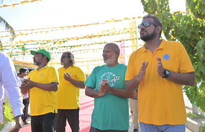 ކެންދޫން ރައީސަަށް ހޫނު މަރުހަބާ: "ތަރައްގީ ކިޔައިދޭން ނުޖެހޭ ވަރަށް ތަރައްގީކޮށްފި"