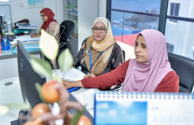 ރޯދަ ފަހު 10 ގައި ސަރުކާރު މުވައްޒަފުން އޮފީހަށް ނުނުކުމެ ގޭގައި މަސައްކަތްކުރަން ހިމަނައިފި