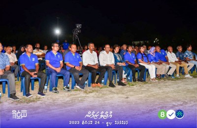 ފުވައްމުލަކު ރައްޔިތުން އަތްޖެހުން ހުއްޓާލާފައި ދައްކަންވީ ރަށަށް ބޭނުންވާ ކަންކަމުގެ ވާހަކަ: ނާޒިމް