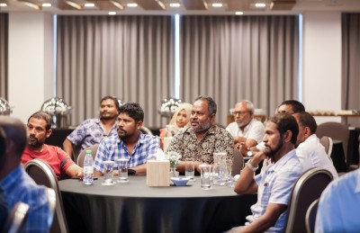 މުއިއްޒު ޓެކްސީ ޑްރައިވަރުންނަށް: ދަފުތަރެއް ހަދައި ފްލެޓަށް ކުރިމަތިލުމުގެ ފުރުސަތު ދޭނެ