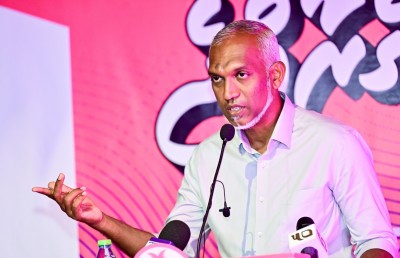 ވަޒީފާގެ ބިރުނުގަނެ، ޒުވާނުން ކެމްޕެއިނަށް ނުކުތުމަށް މުއިއްޒު އެދިވަޑައިގެންފި