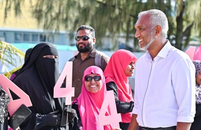 މުއިއްޒު ދެއްވީ ހެދުން އަޅާ ގޮތަކުން ތަފާތު ކުރުން ނުގެންގުޅޭނެ ކަމުގެ ޔަގީންކަން