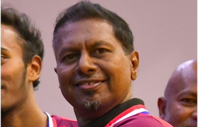 ހިންގުން ދޯދިޔާވެ، އެސޯސިއޭޝަންތައް ފަހުނޭވާގައި!