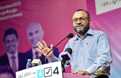 އަރަބި ގައުމުތަކުގެ ރައްޔިތުން ކައިގެން ތިބިހާ ހިނދަކު ދިވެހިން ބަނޑަކަށް ނުޖެހޭނެ: ޝަހީމް