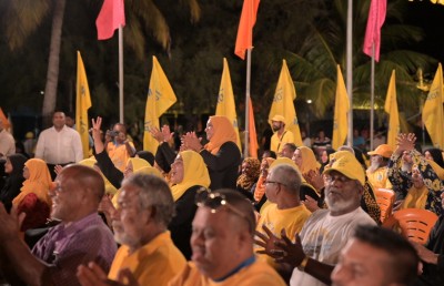 ދުވާފަރުން އެދުނީ އެއާޕޯޓަކަށް، ރައީސް ވިދާޅުވީ ރައްޔިތުން މާޔޫސްވިޔަ ނުދޭނެ ކަމަށް