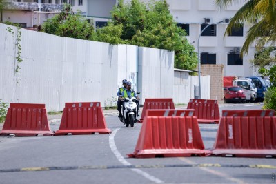 ކާފިއު ހިންގާ ގަޑީގައި ބޭރުގައި އުޅޭ ފަރާތްތައް 1000 ރުފިޔާއިން ޖޫރިމަނާ ކުރަނީ
