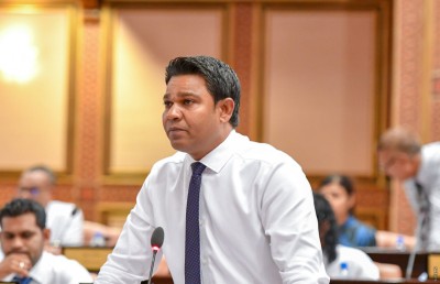 ކުލި ނުދެއްކޭ ނަމަ މަގުމަތިވުމުގެ ކުރިން ރަށަށް ބަދަލުވޭ: މެމްބަރު އީސަ