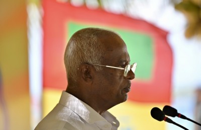 ބެރިޔަންފަރުގައި އެއާޕޯޓް އަޅާނީ ތިމާވެށި މެނޭޖް ކޮށްގެން: ރައީސް