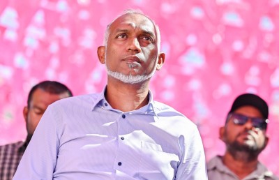 މުއިއްޒު ތަކުރާރު ކުރެއްވީ ޔާމީންގެ ދިގުވެލިދޫ އެއާޕޯޓު ވައުދު؛ "ހުރަސްތައް ނައްތާލައިގެން ވެސް ކުރާނަން"