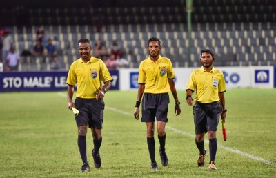 ރެފްރީންގެ ވާހަކަ ދެއްކުން ކޯޗުންނަށް "މަނާ"!