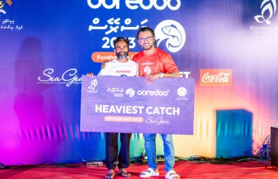 އުރީދޫ މަސްރޭހުގެ ފުވަައްމުލަކުގެ ޗެމްޕިއަންކަން ޓީމް "ރީފް ރައިޑާސް" އަށް