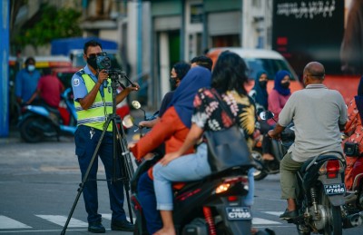 ރާއްޖޭގައި ދުއްވާ ހުރިހާ ވެހިކަލެއްގެ ނަމްބަރު ޕްލޭޓް ބަދަލުކުރަން ޖެހޭތަ؟