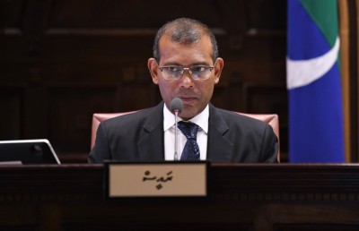 ގާނޫނު އަސާސީ އިސްލާހުކުރުމުގައި ދެކޭގޮތެއް ނެތް ކަމަށް ވިދާޅުވެ ނަޝީދު ޖަލްސާ ނިންމާލައިފި