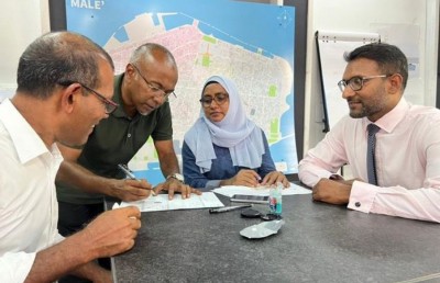 ހެލްތުގެ ސްޓޭޓް މިނިސްޓަރު ޝާހު އިސްތިއުފާދެއްވައި ޑިމޮކްރެޓްސް އަށް ސޮއިކުރައްވައިފި