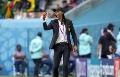 ޔުނައިޓެޑްގެ އޮނާނާ ނުވަ މަހަށްފަހު އަލުން ކެމެރޫންގެ ގައުމީ ޓީމަށް