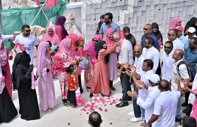ތަރައްގީ އިސްކޮށް ވޯޓު ދެއްވާ، އުއްމީދުގައި ކުލަ ޖައްސާނަން: މުއިއްޒު