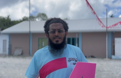 'މަޑަވެލި އިޒް ޕިންކް'؛ ޕީޕީއެމަށް އާދަޔާ ހިލާފު ލޯތްބަކާއި ޖޯޝެއް